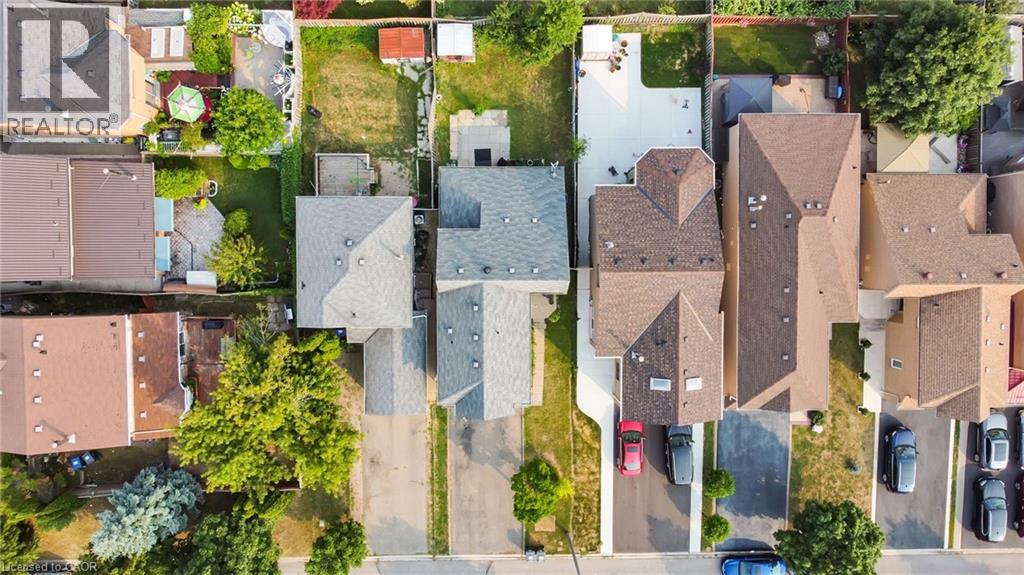 1157 CHARMINSTER Crescent