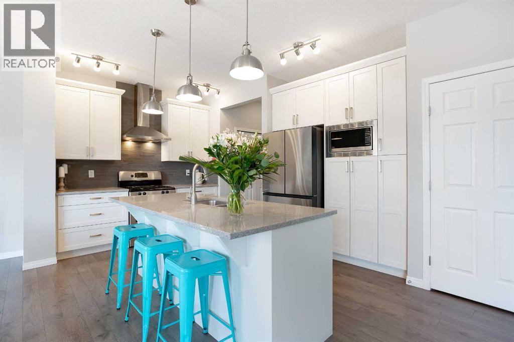 250 Hillcrest Heights SW