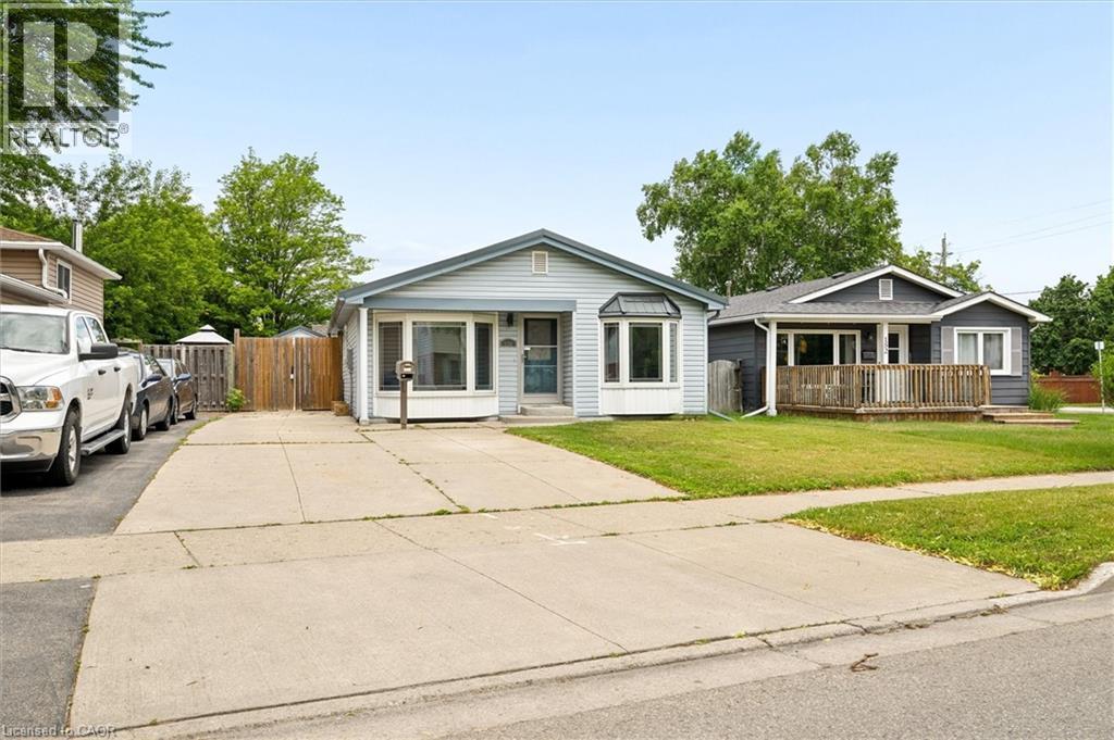 156 TRAYNOR Avenue
