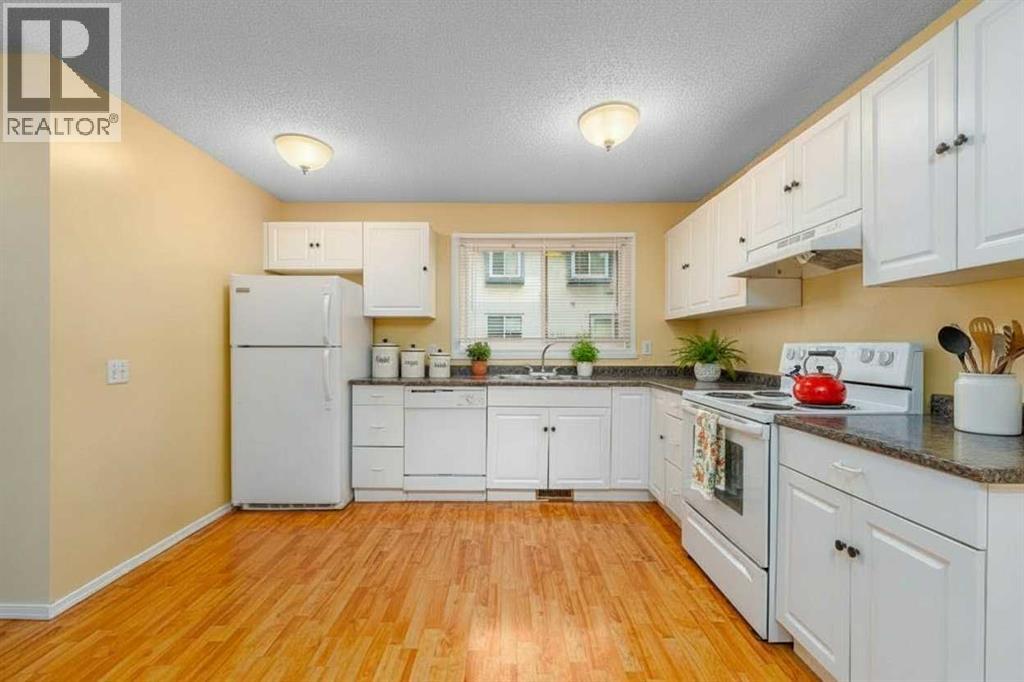 16, 4810 40 Avenue SW