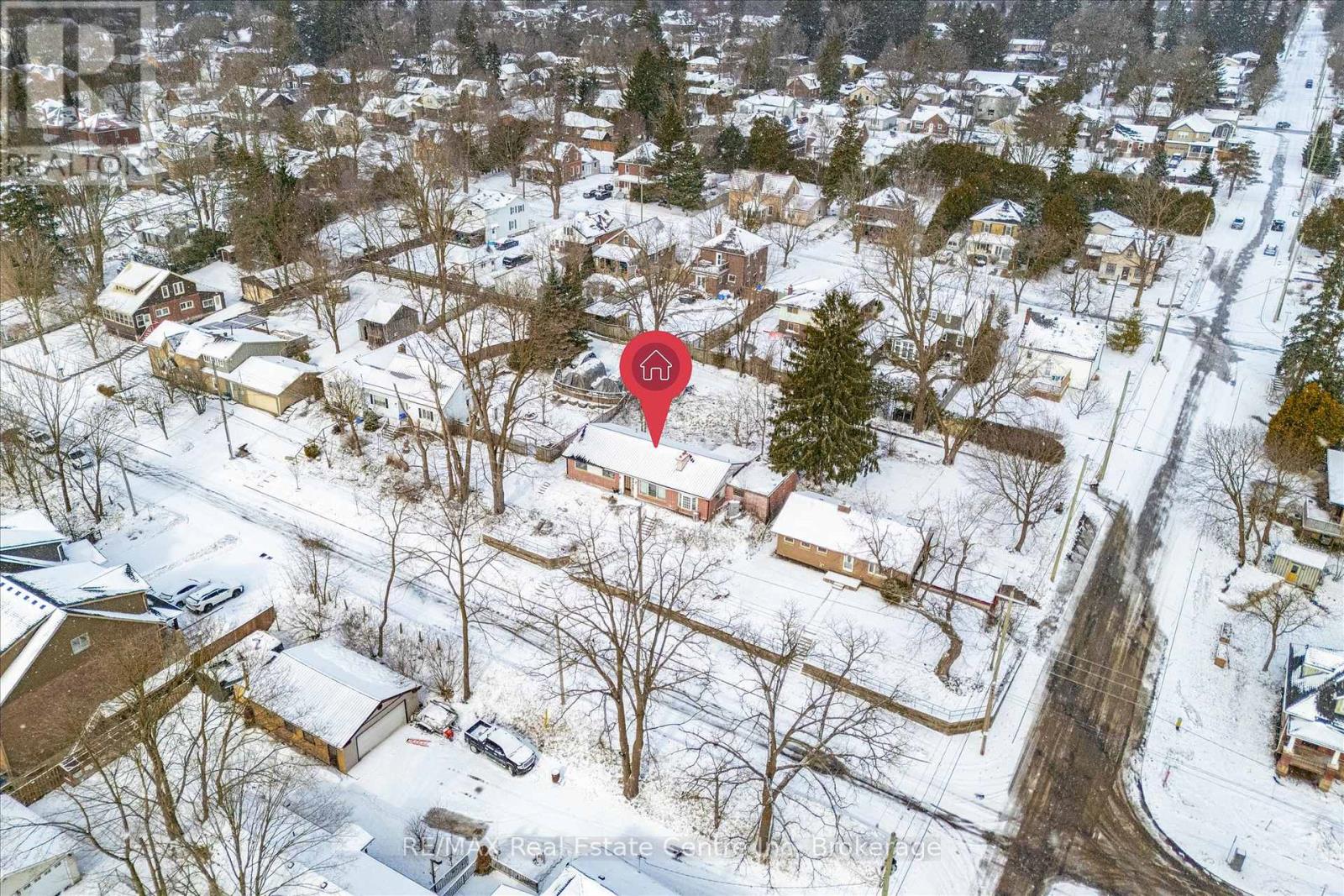 289 ST PATRICK STREET E