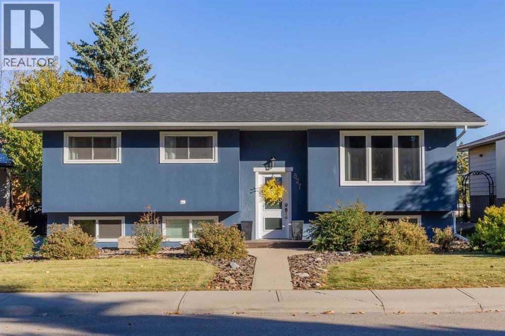 827 Canaveral Crescent SW