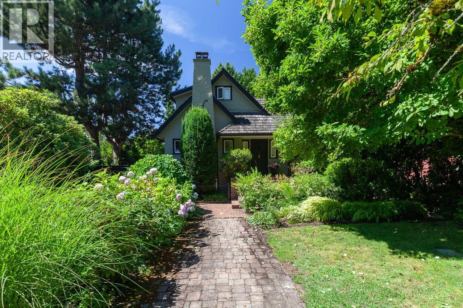 Photo 1 of 39 — 6137 MCCLEERY STREET, Vancouver, BC V6N1G3