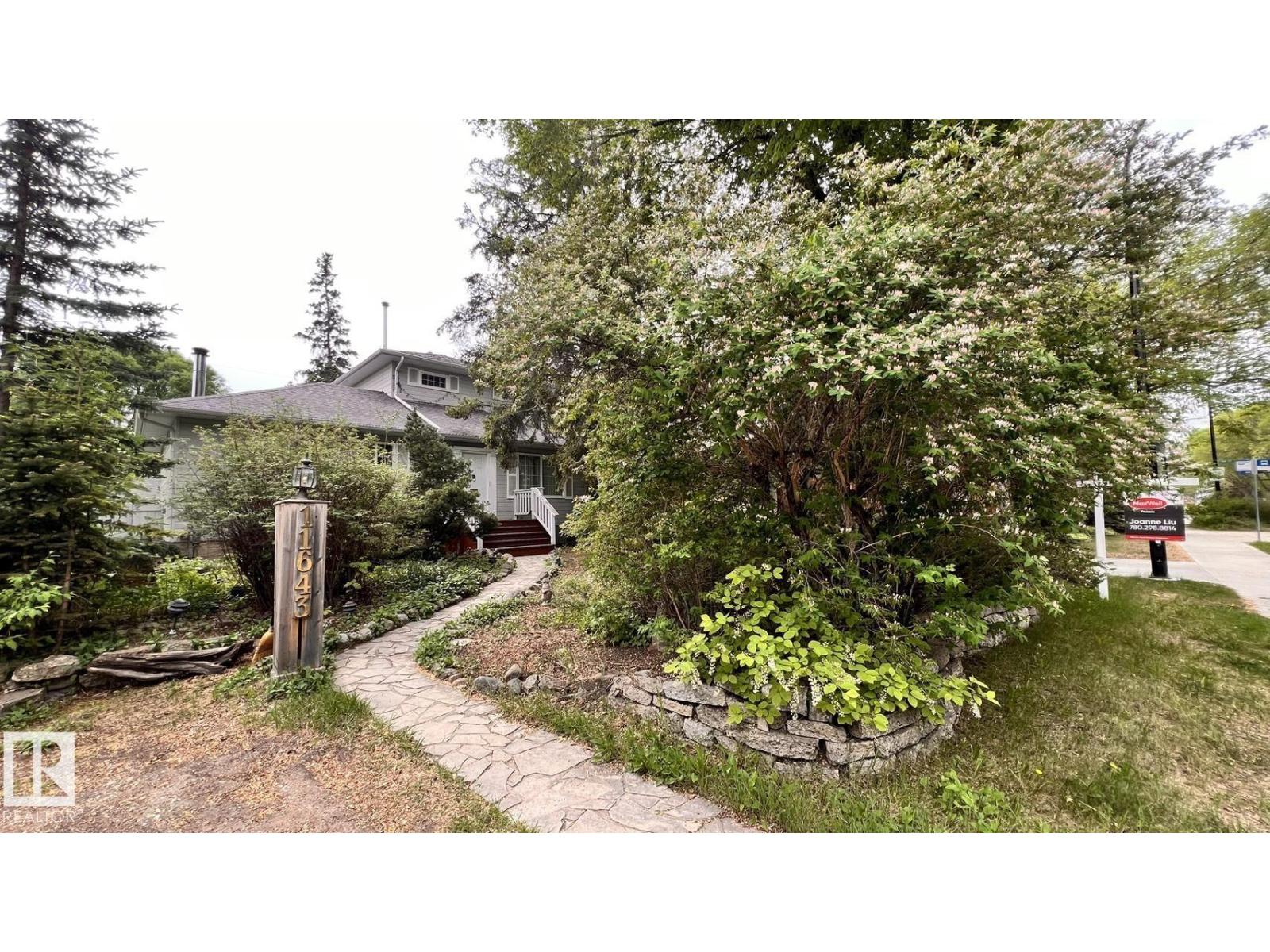 11643 76 AV NW