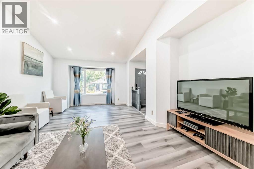 1235 Sandpiper Road NW