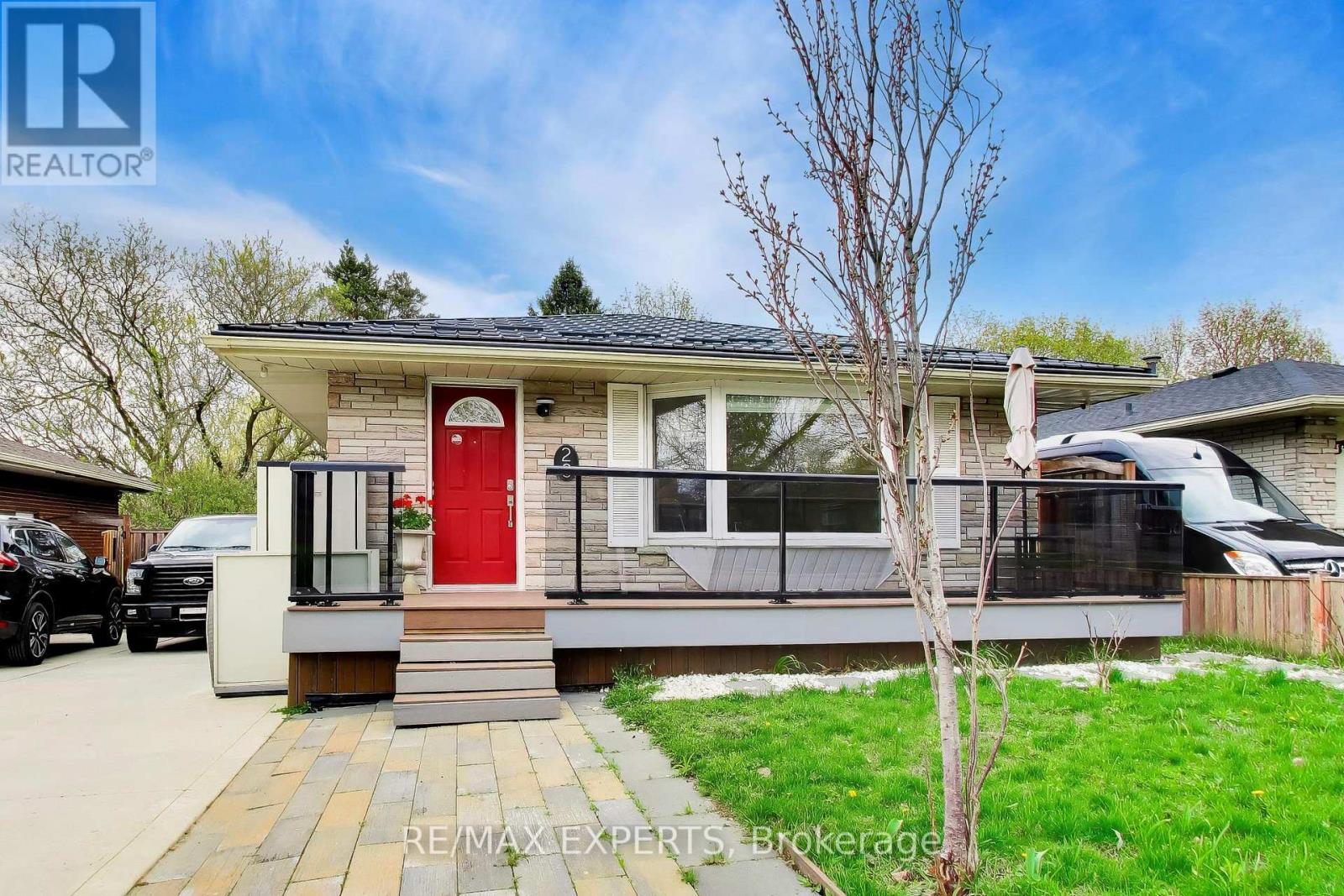 26 PINEDALE DRIVE