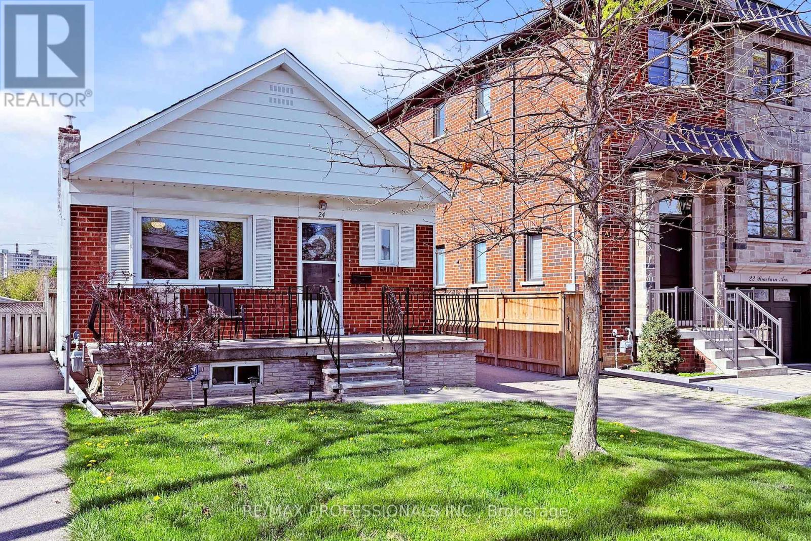 24 BRAEBURN AVENUE