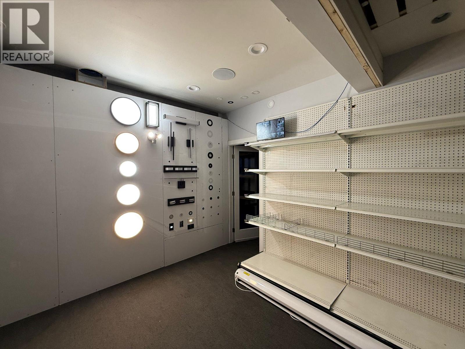 140 Commercial Drive Unit# 111