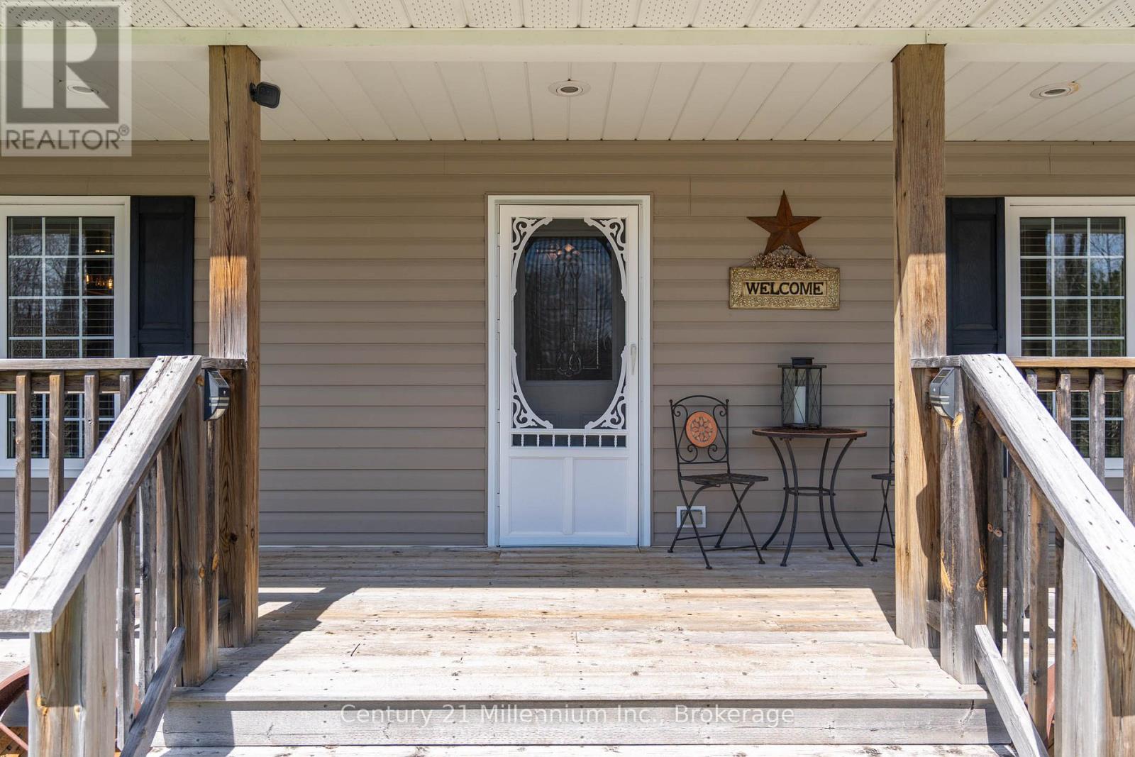 51 LARKWHISTLE AVENUE