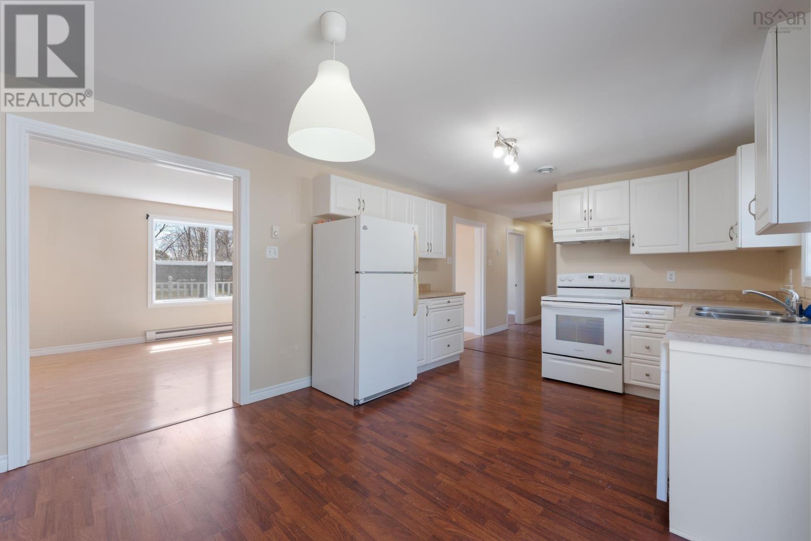 1 Pinecrest Drive