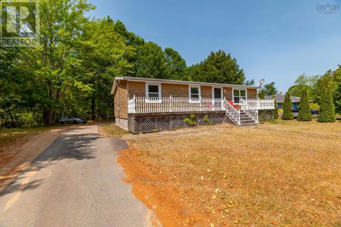 1 Pinecrest Drive Middleton NS B0S1P0
