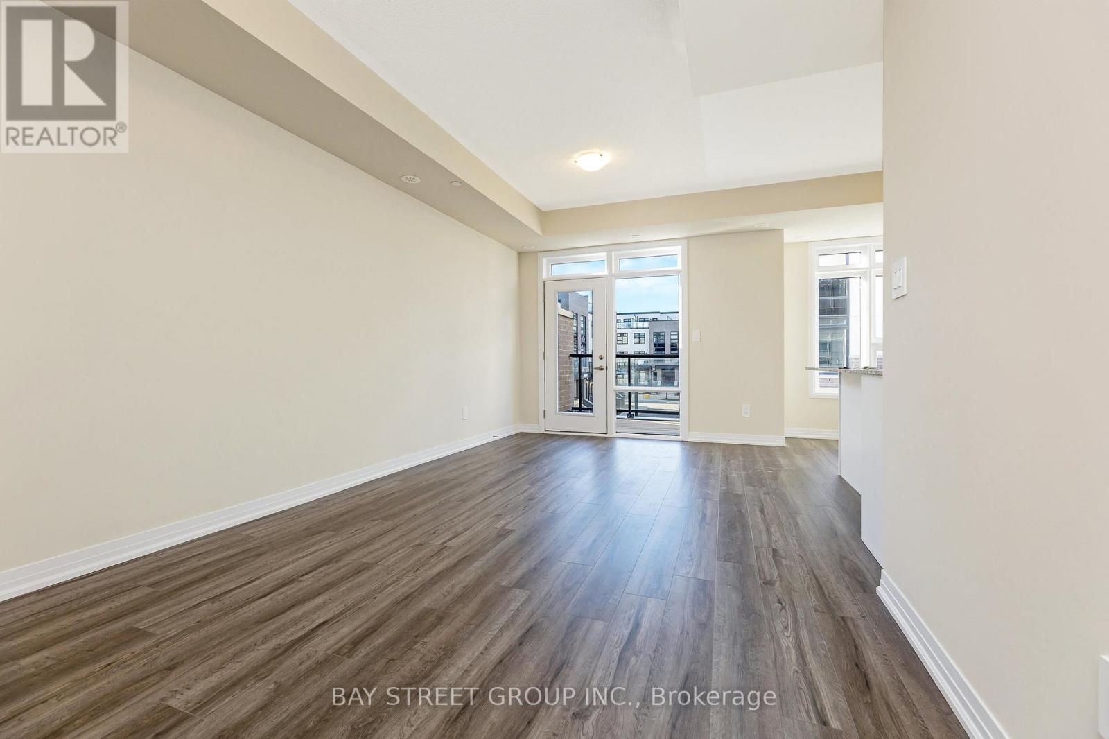 111 - 1573 ROSE WAY