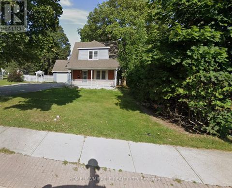 83 LIBERTY STREET N Clarington (Bowmanville) ON L1C2L8