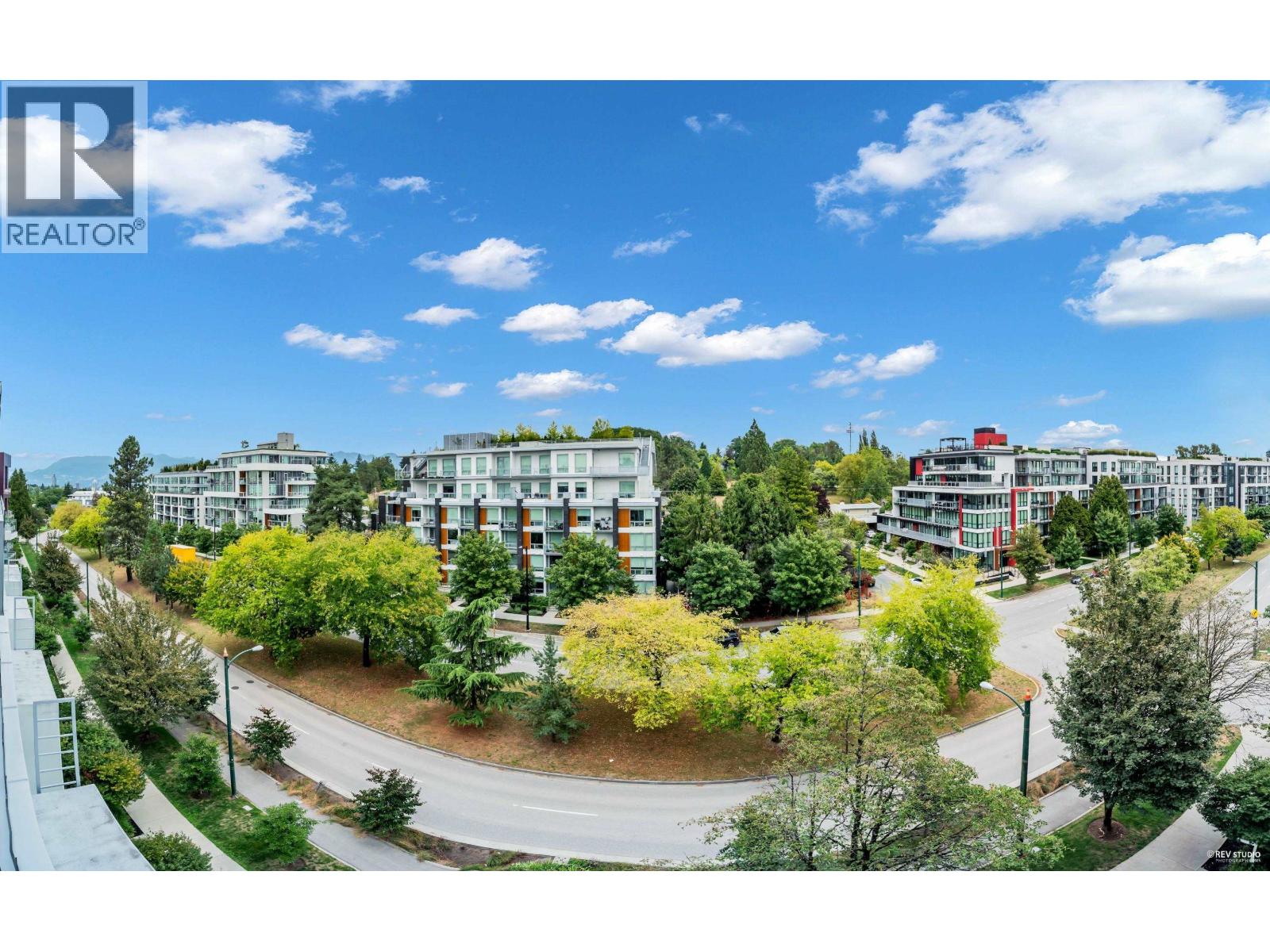604 5077 CAMBIE STREET