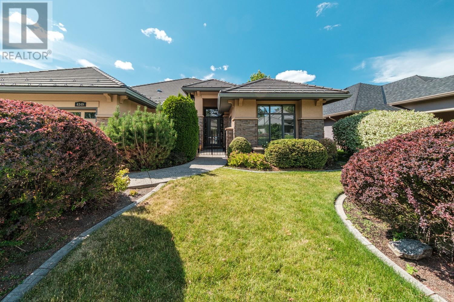 4349 Gallaghers Fairway S