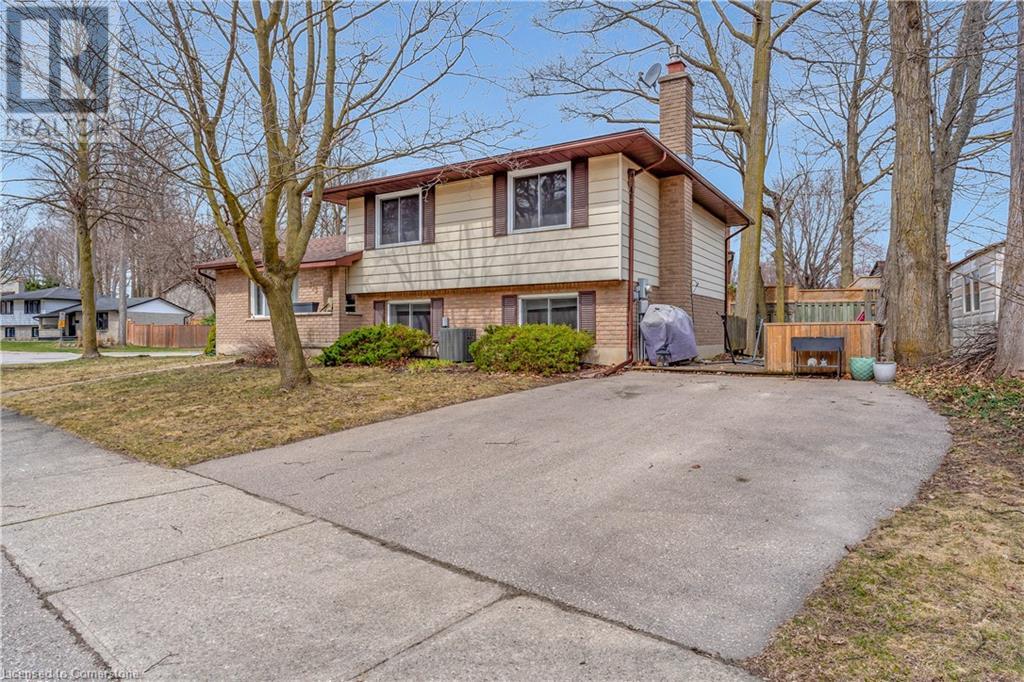 113 MARTINGLEN Crescent