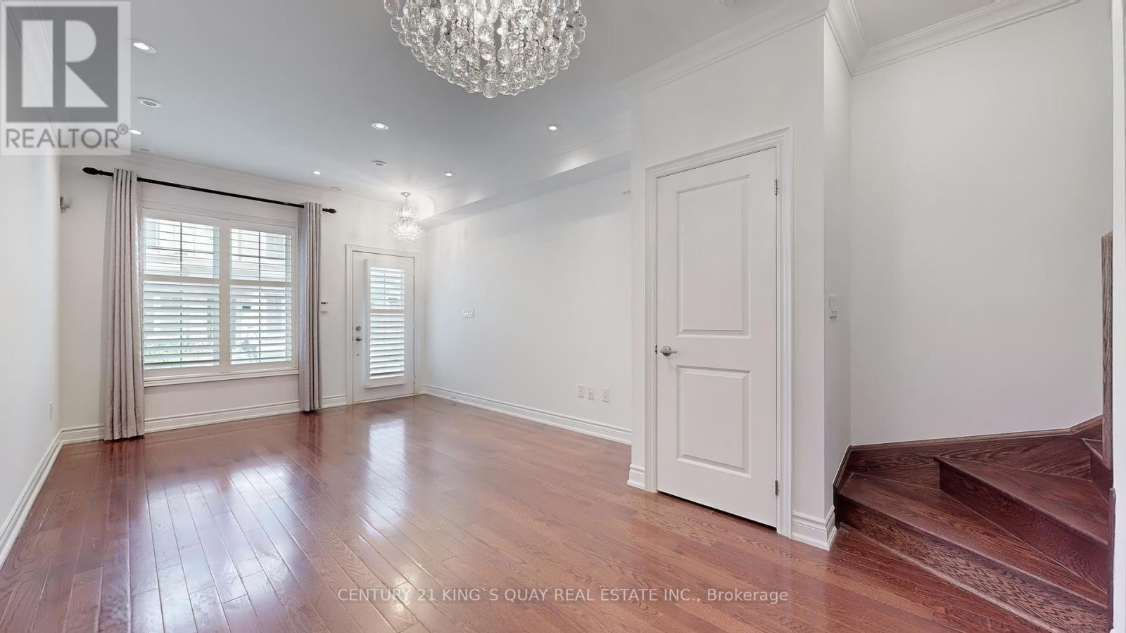 14 - 10 HARGRAVE LANE
