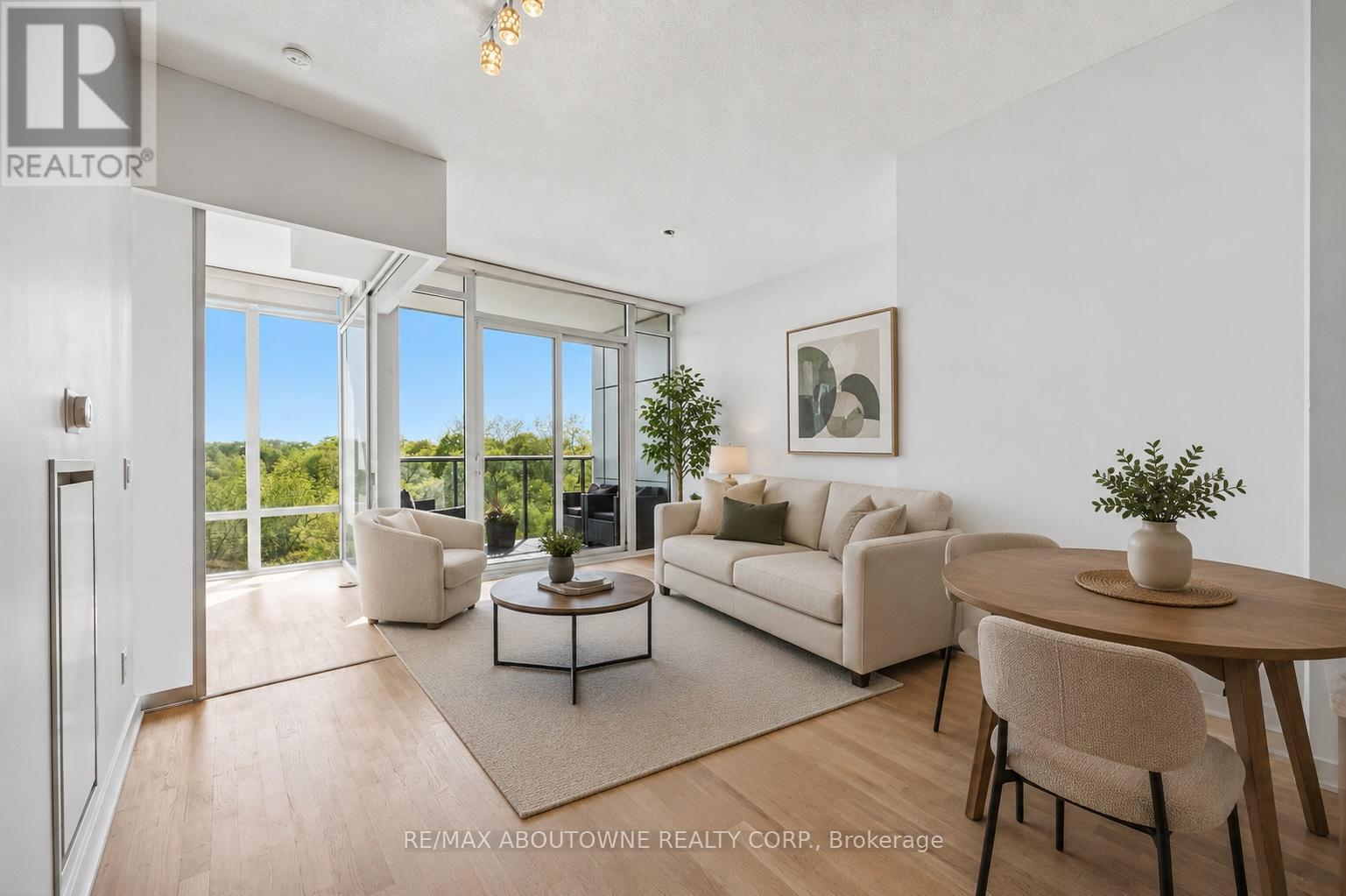 303 - 88 PARK LAWN ROAD
