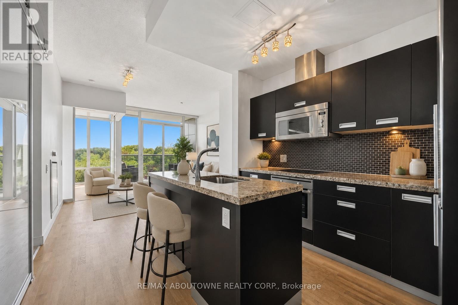 303 - 88 PARK LAWN ROAD