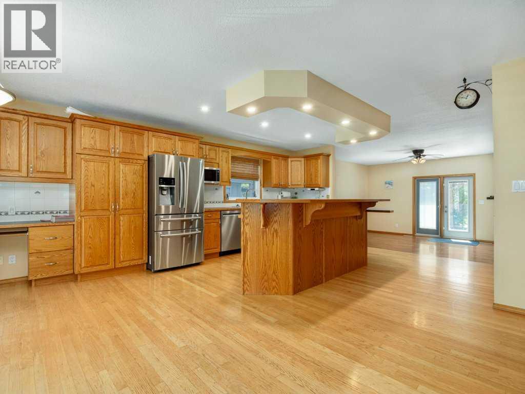 51 Wildwood Crescent W