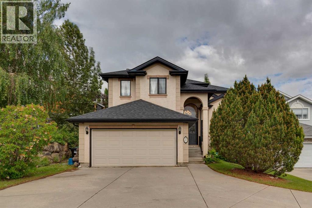 27 Valley Creek Bay NW