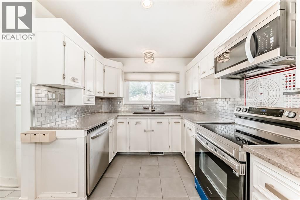 4139 Bowlen Street NW