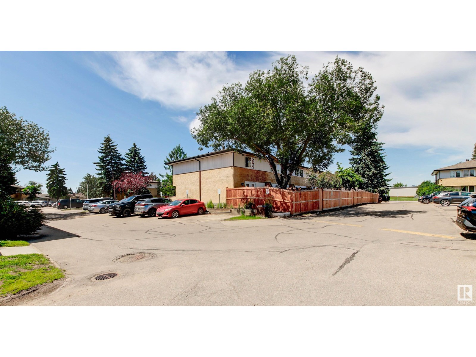 3315 139 AV NW