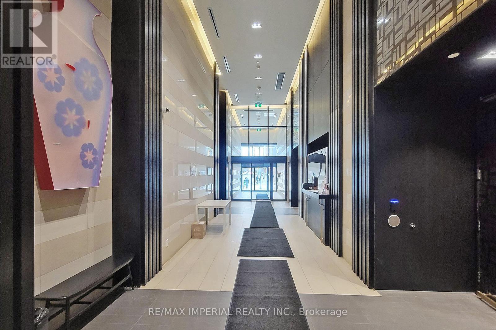 2409 - 501 YONGE STREET