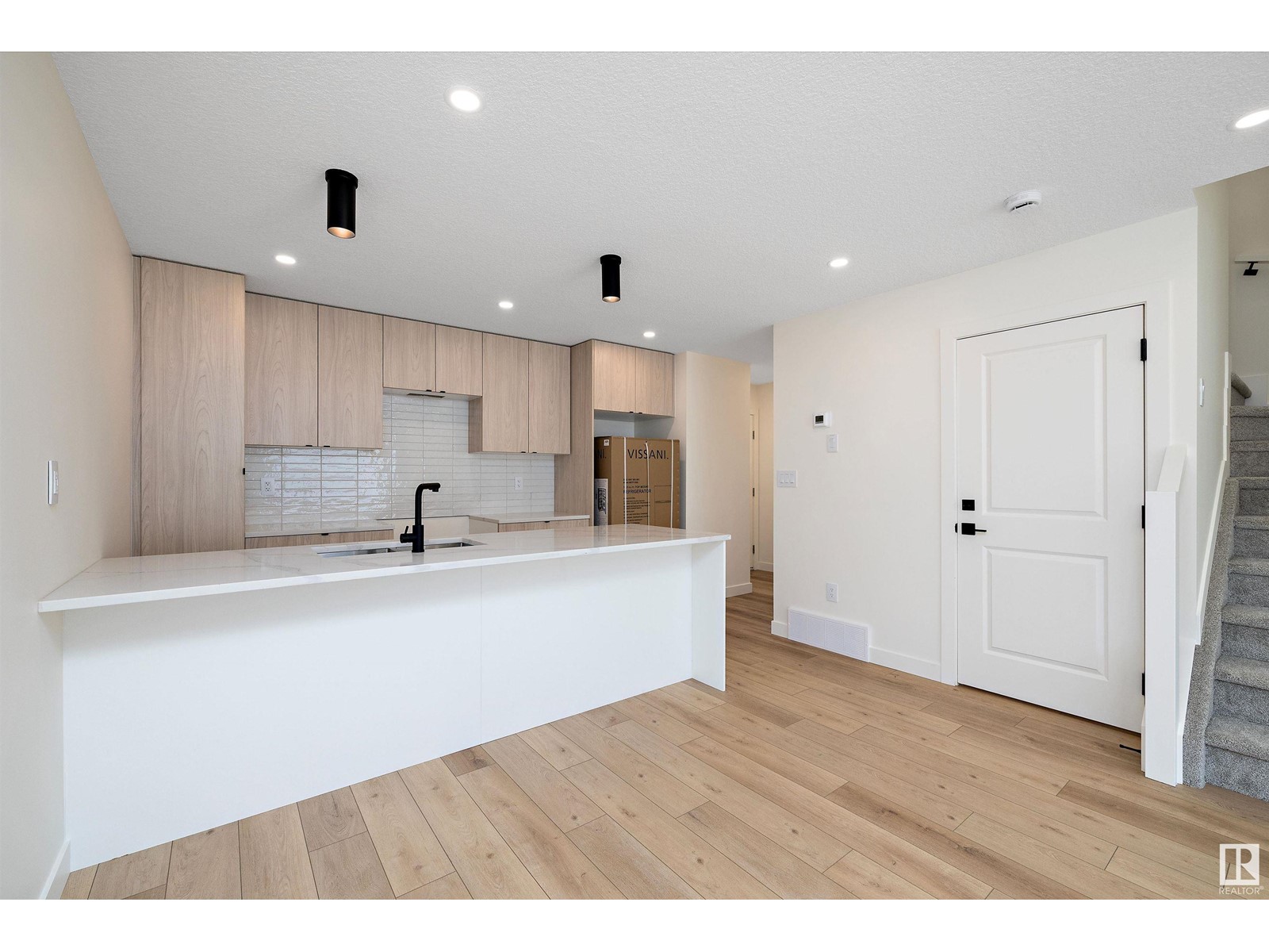 11738 91 ST NW