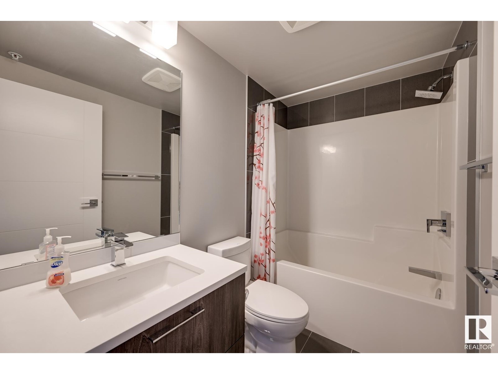 #1301 10180 103 ST NW