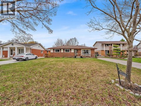 2848 GLENWOOD AVENUE Windsor ON N9E2X8