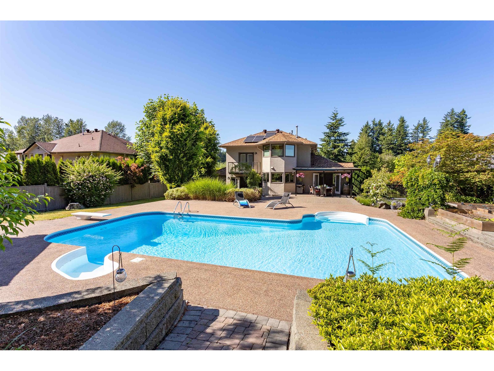 8531 BANNISTER DRIVE
