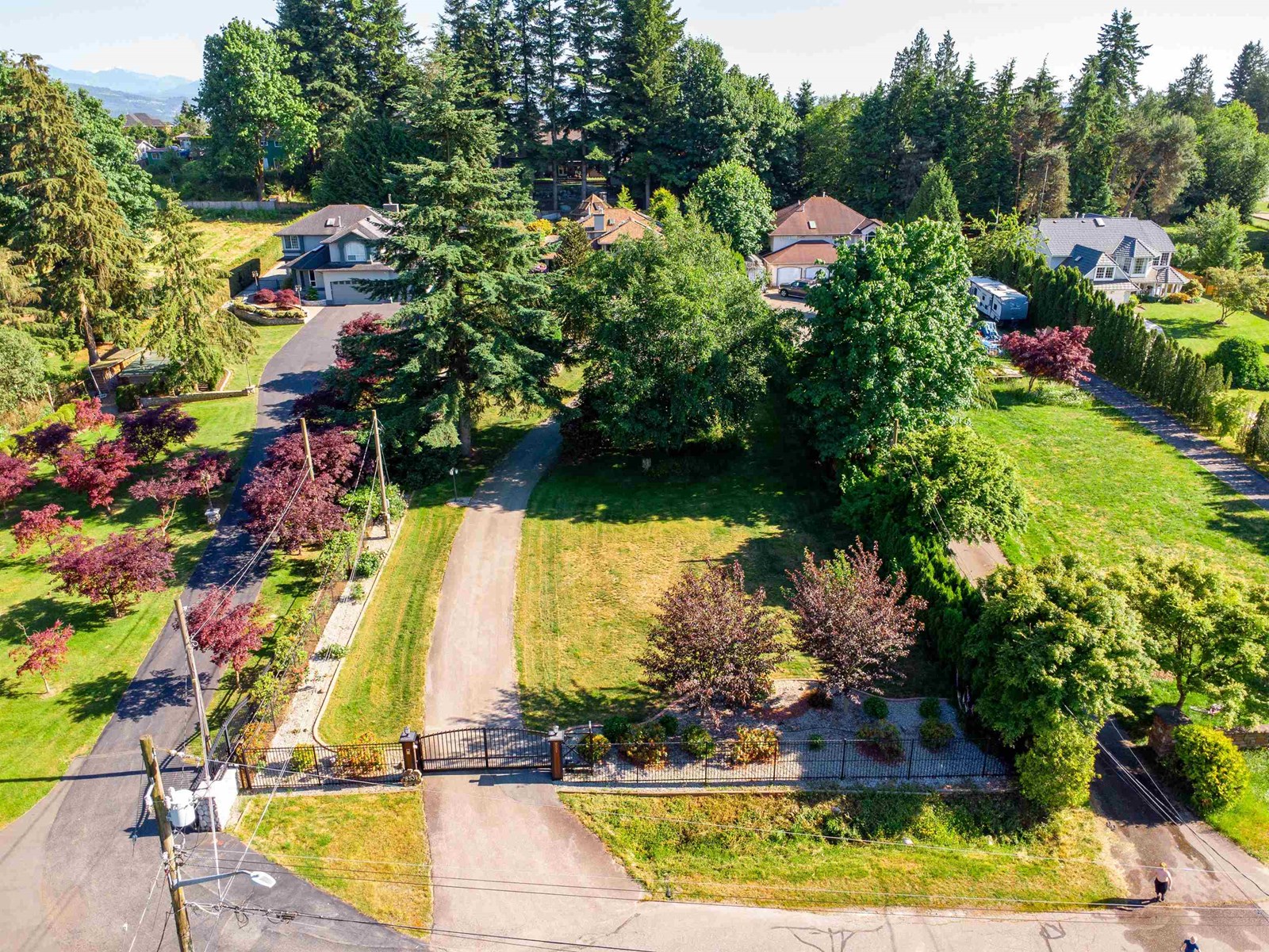 8531 BANNISTER DRIVE