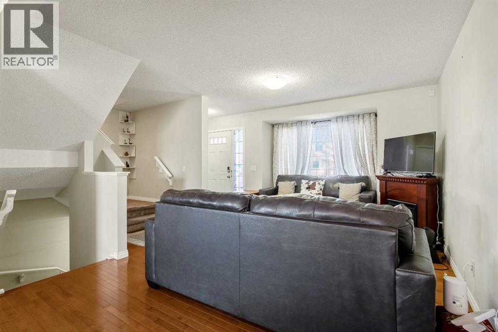 8339 Saddlebrook Drive NE