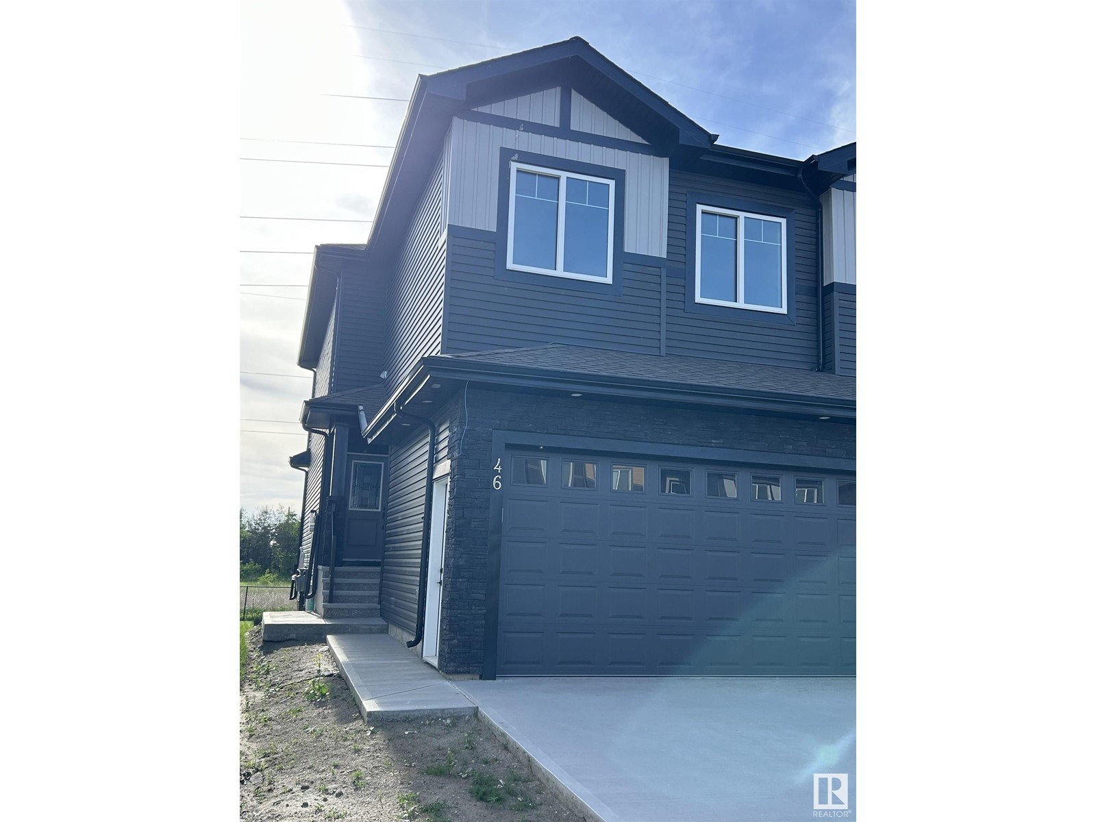 46 WAVERLY WY