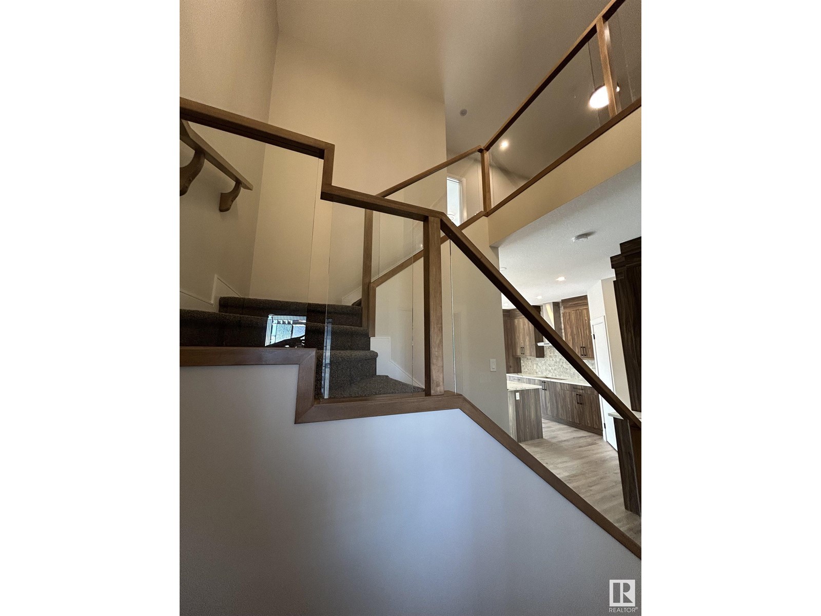 46 WAVERLY WY