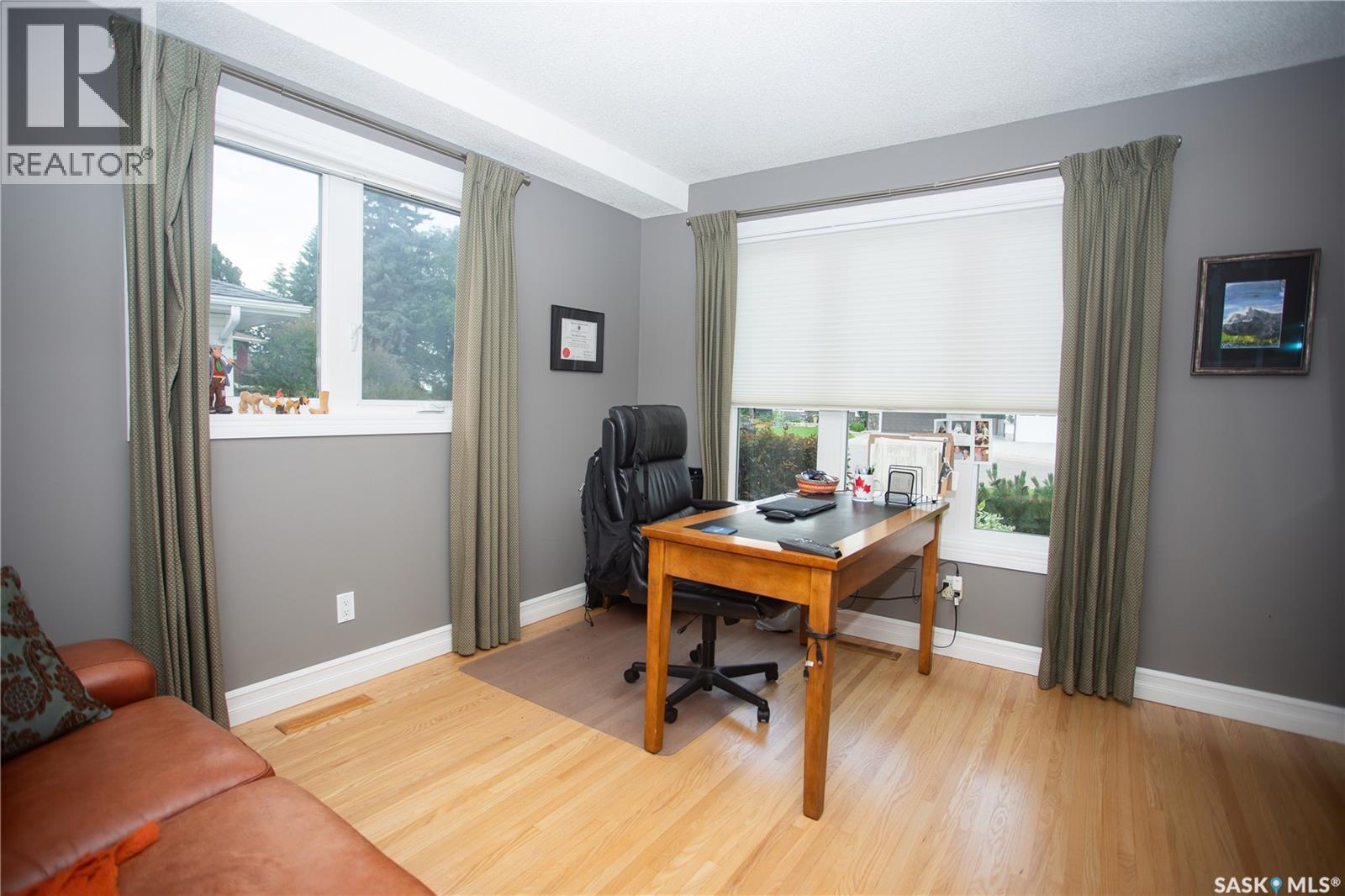 6 HARRINGTON PLACE