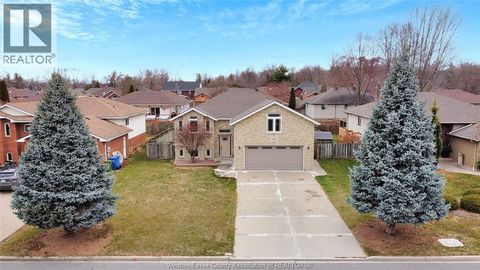 569 SACRED HEART LaSalle ON N9J3L9