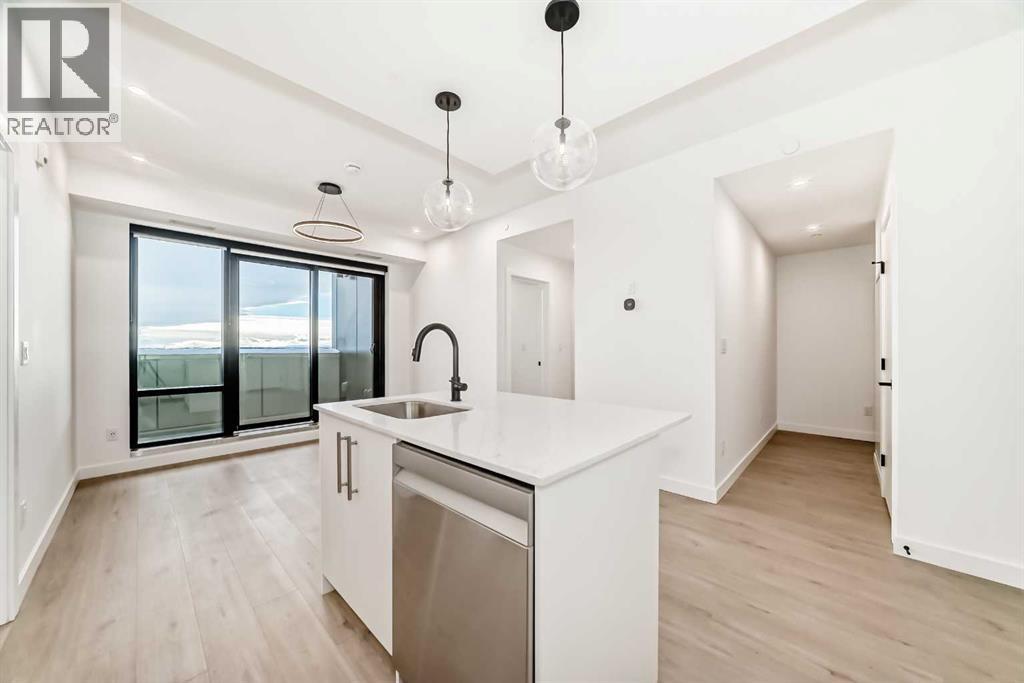 817, 8375 Broadcast Avenue SW