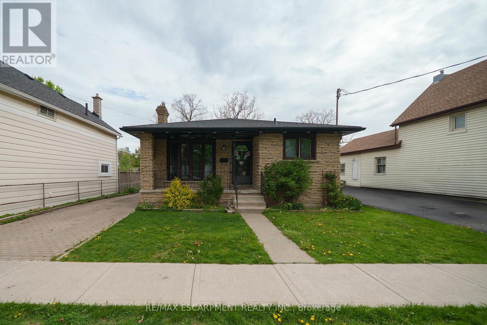 70 OAK STREET