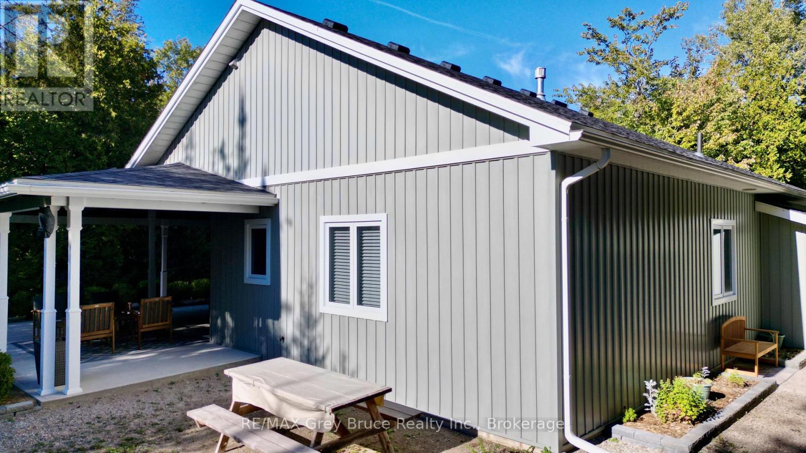 51 LAKEWOOD COUNTRY LANE