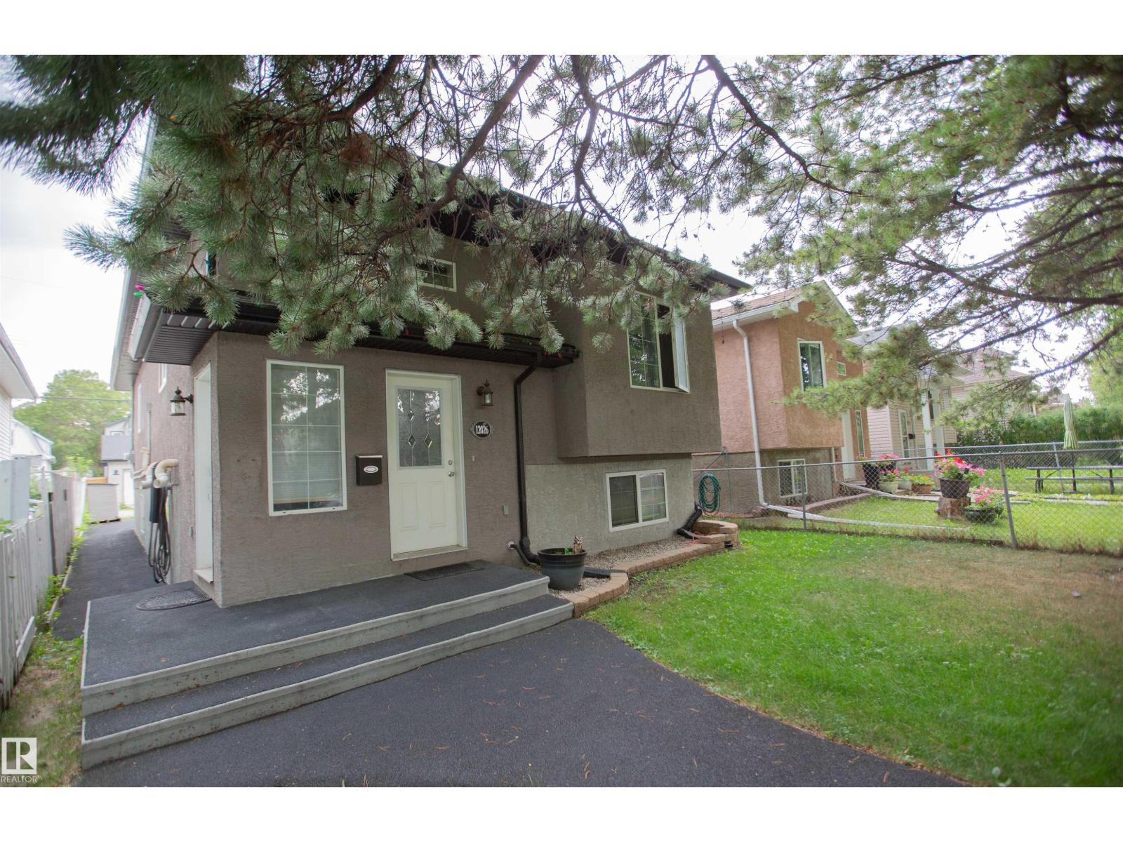 12026 91 ST NW