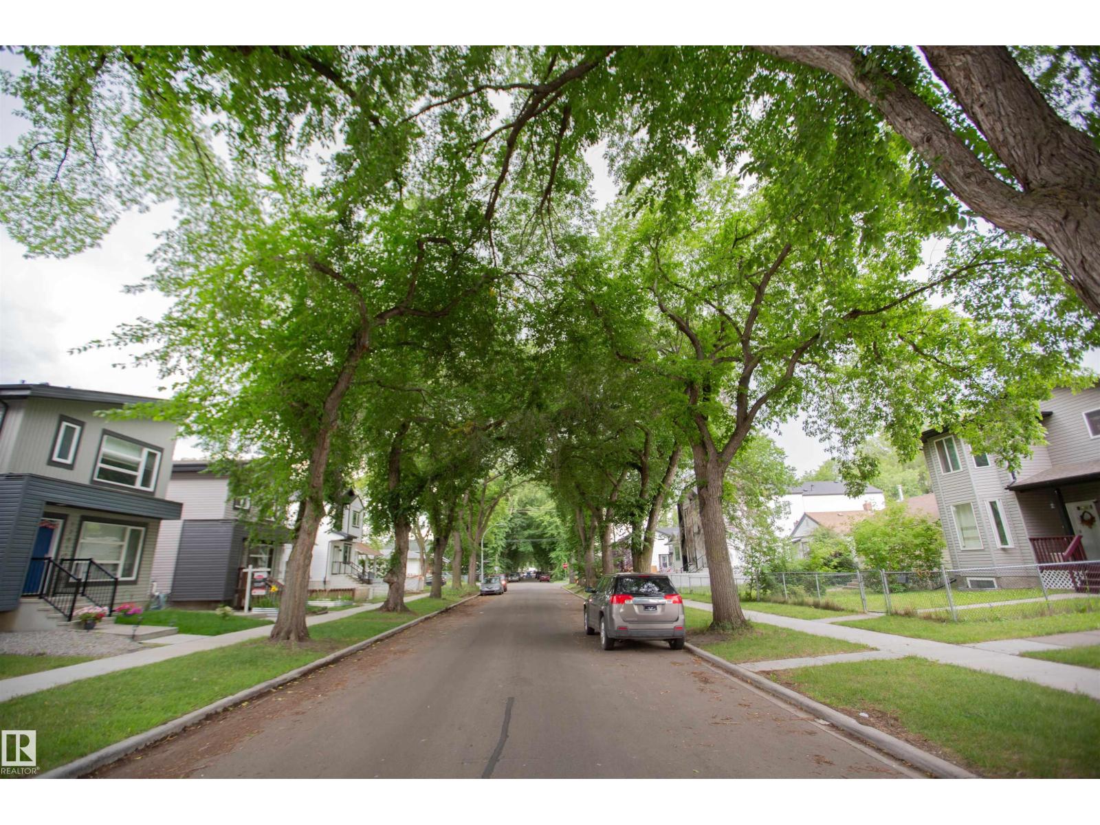 12026 91 ST NW