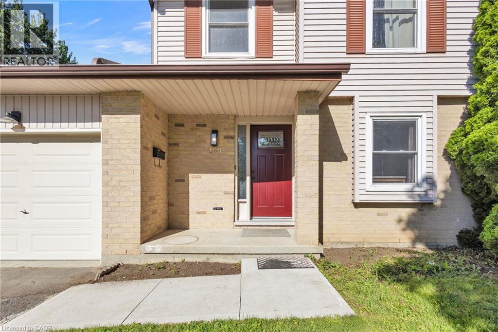 127 ACORN Crescent
