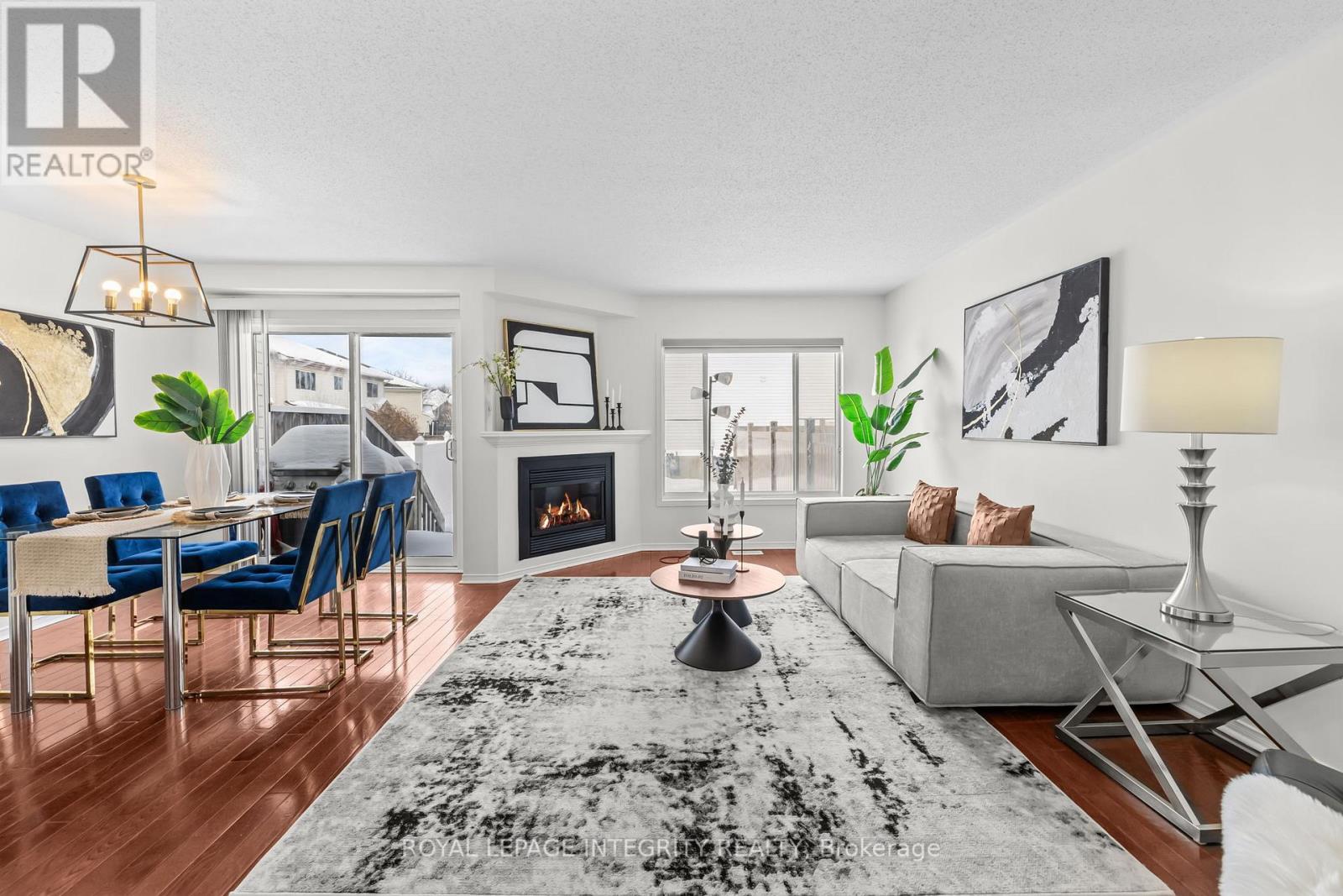 25 SOUTHPOINTE AVENUE