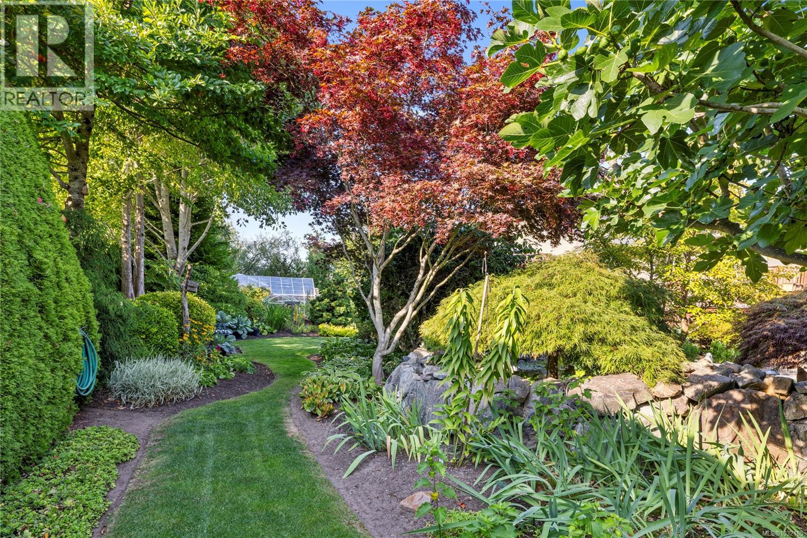 823 Glenhale Cres