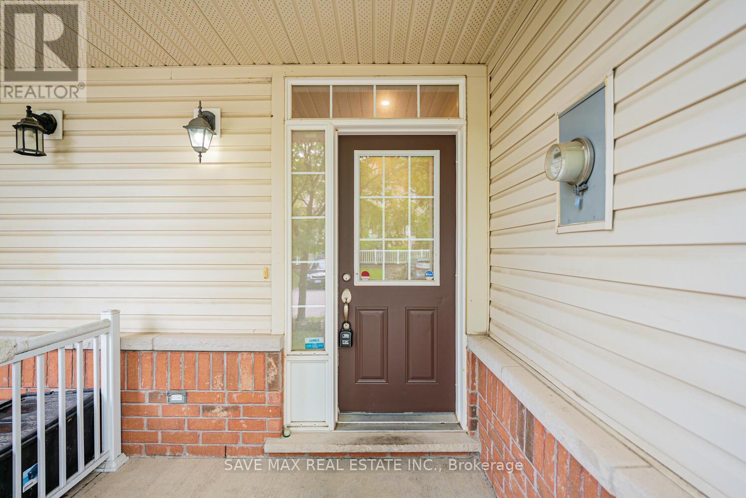 43 - 21 DIANA AVENUE