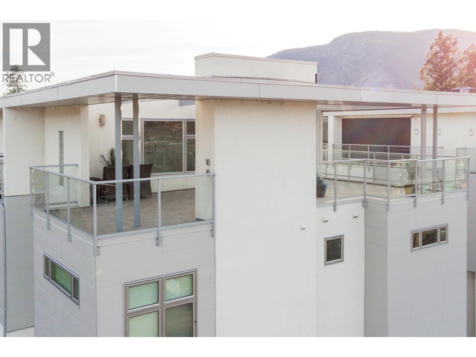 222 Lee Avenue Unit# 101