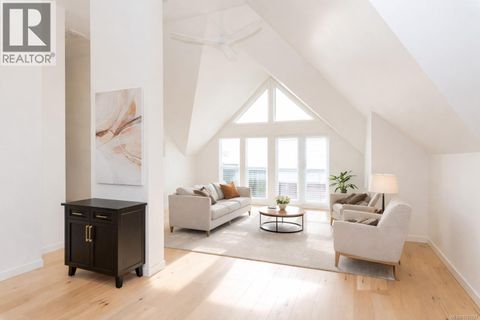 E 1741 Oak Bay Ave Victoria BC V8R1B8