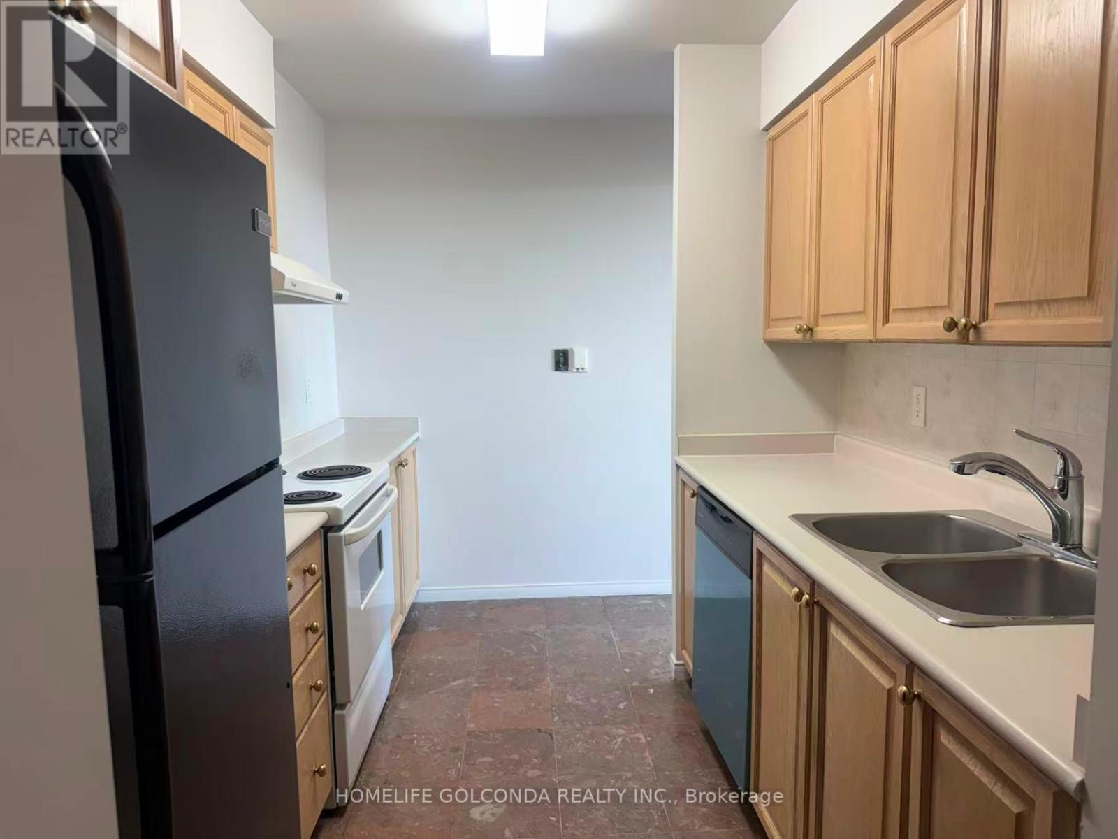 1908 - 238 DORIS AVENUE